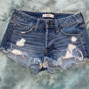 Hollister shorts size 00